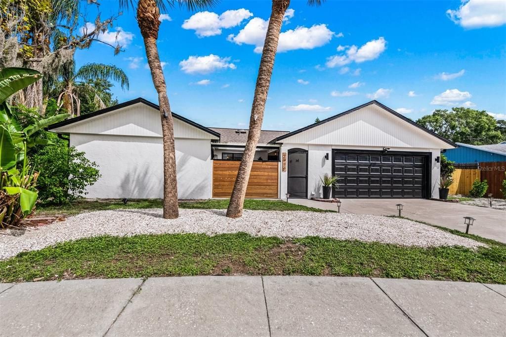 For Sale: $530,000 (3 beds, 2 baths, 1275 Square Feet)