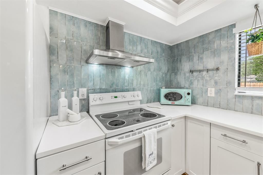 For Sale: $530,000 (3 beds, 2 baths, 1275 Square Feet)