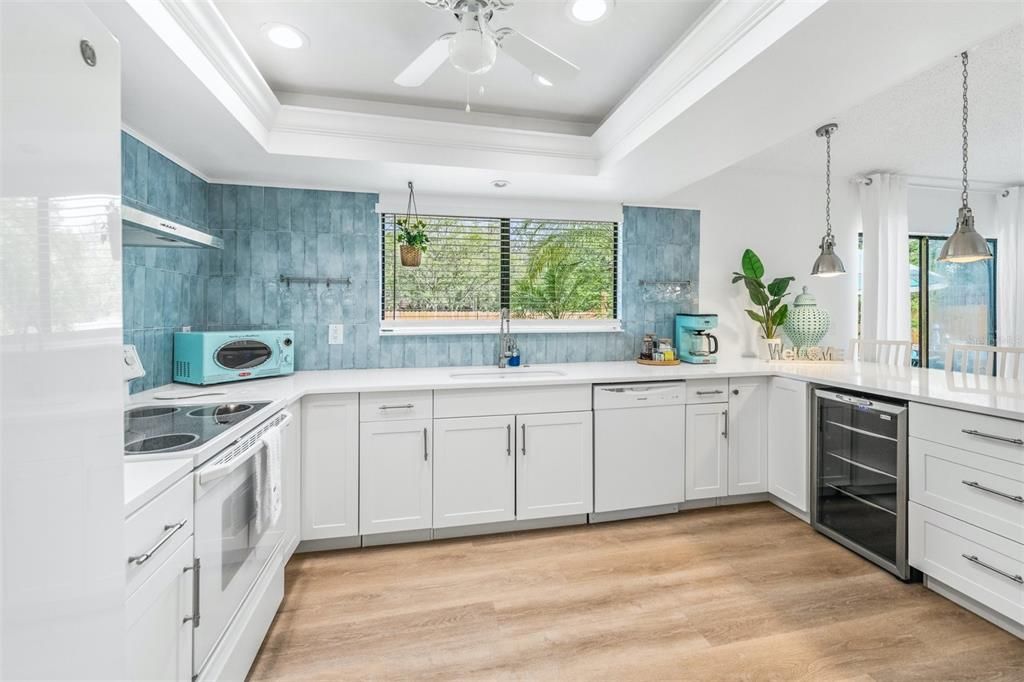 For Sale: $530,000 (3 beds, 2 baths, 1275 Square Feet)