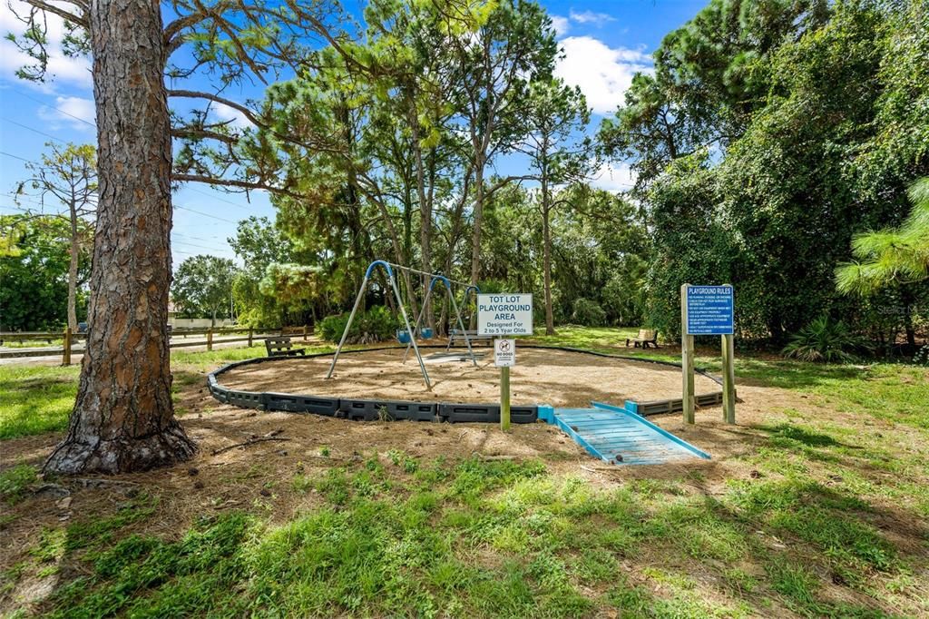 For Sale: $530,000 (3 beds, 2 baths, 1275 Square Feet)