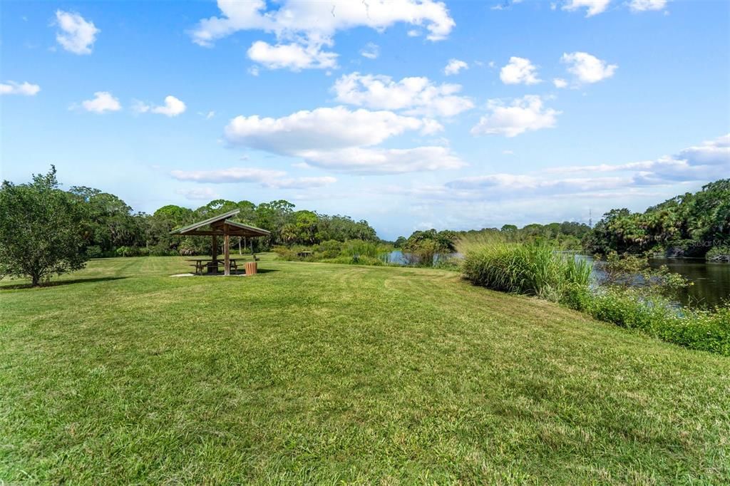 For Sale: $530,000 (3 beds, 2 baths, 1275 Square Feet)