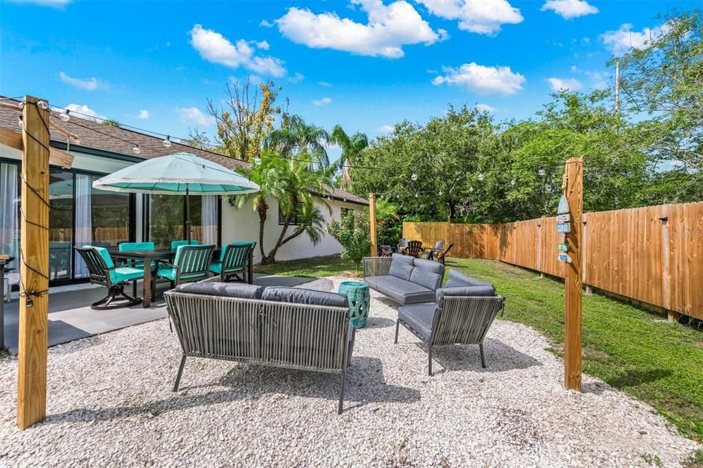 For Sale: $530,000 (3 beds, 2 baths, 1275 Square Feet)