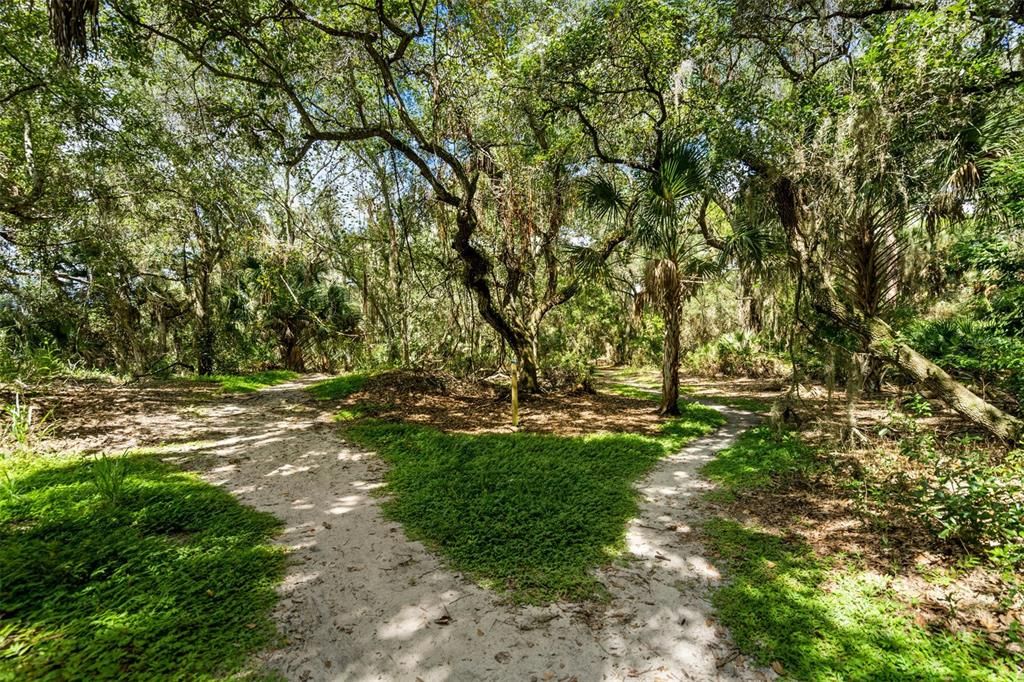 For Sale: $530,000 (3 beds, 2 baths, 1275 Square Feet)