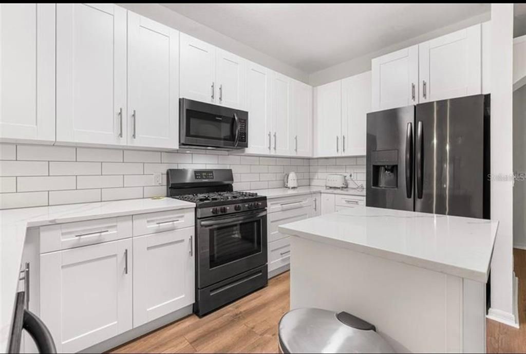 待售: $389,500 (3 贝兹, 2 浴室, 1938 平方英尺)