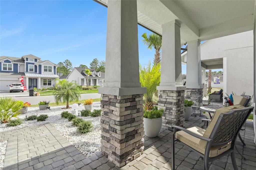 Active With Contract: $665,000 (3 beds, 2 baths, 2014 Square Feet)