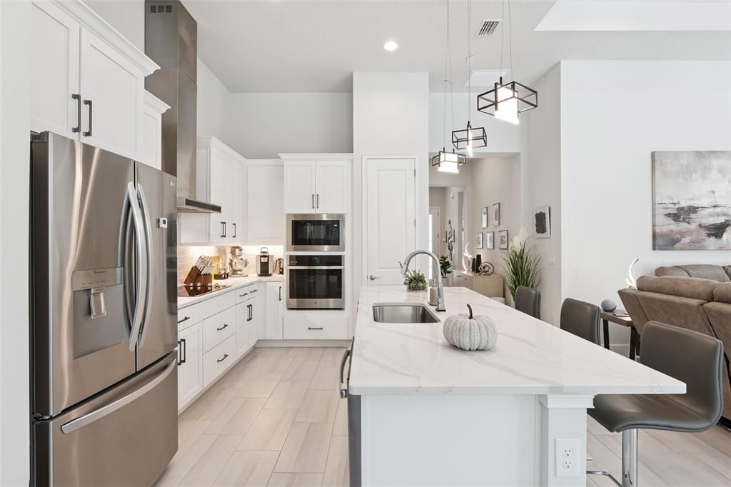 Active With Contract: $665,000 (3 beds, 2 baths, 2014 Square Feet)
