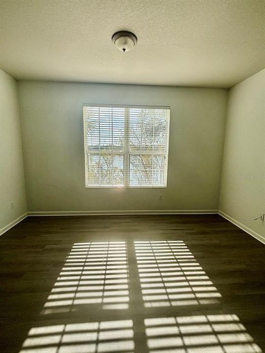 En Renta: $2,400 (3 camas, 2 baños, 2129 Pies cuadrados)