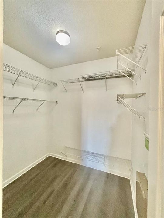 En Renta: $2,400 (3 camas, 2 baños, 2129 Pies cuadrados)