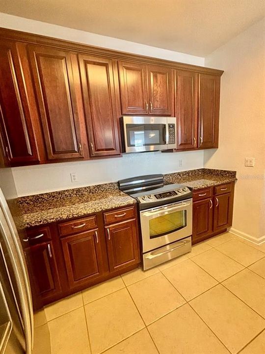 En Renta: $2,400 (3 camas, 2 baños, 2129 Pies cuadrados)