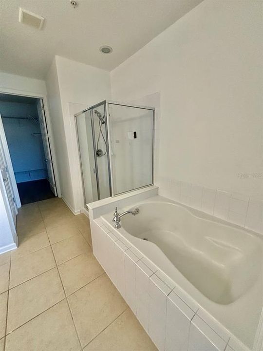 En Renta: $2,400 (3 camas, 2 baños, 2129 Pies cuadrados)