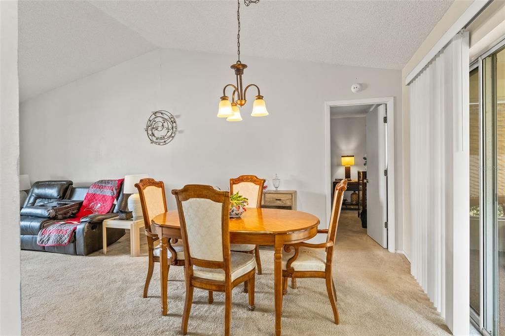 На продажу: $265,000 (3 спален, 2 ванн, 1452 Квадратных фут)