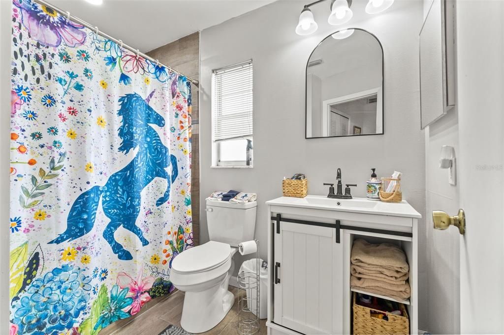 На продажу: $265,000 (3 спален, 2 ванн, 1452 Квадратных фут)