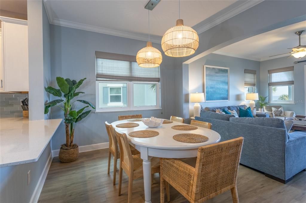 На продажу: $939,000 (3 спален, 3 ванн, 2003 Квадратных фут)