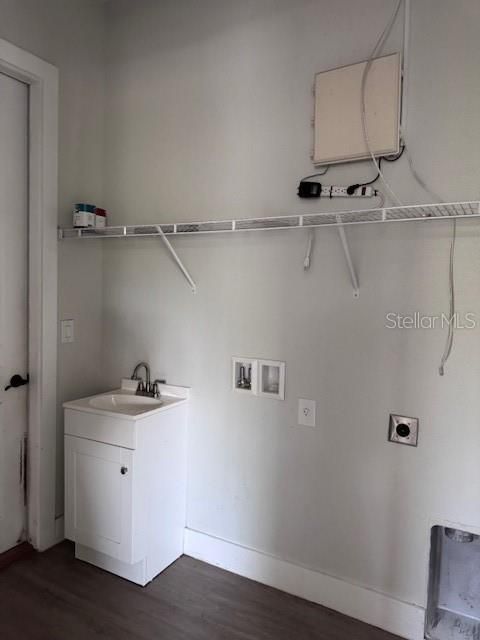 For Rent: $2,600 (4 beds, 2 baths, 1726 Square Feet)