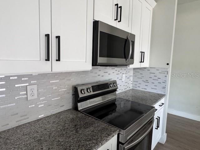 For Rent: $2,600 (4 beds, 2 baths, 1726 Square Feet)