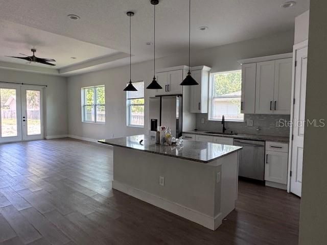 For Rent: $2,600 (4 beds, 2 baths, 1726 Square Feet)