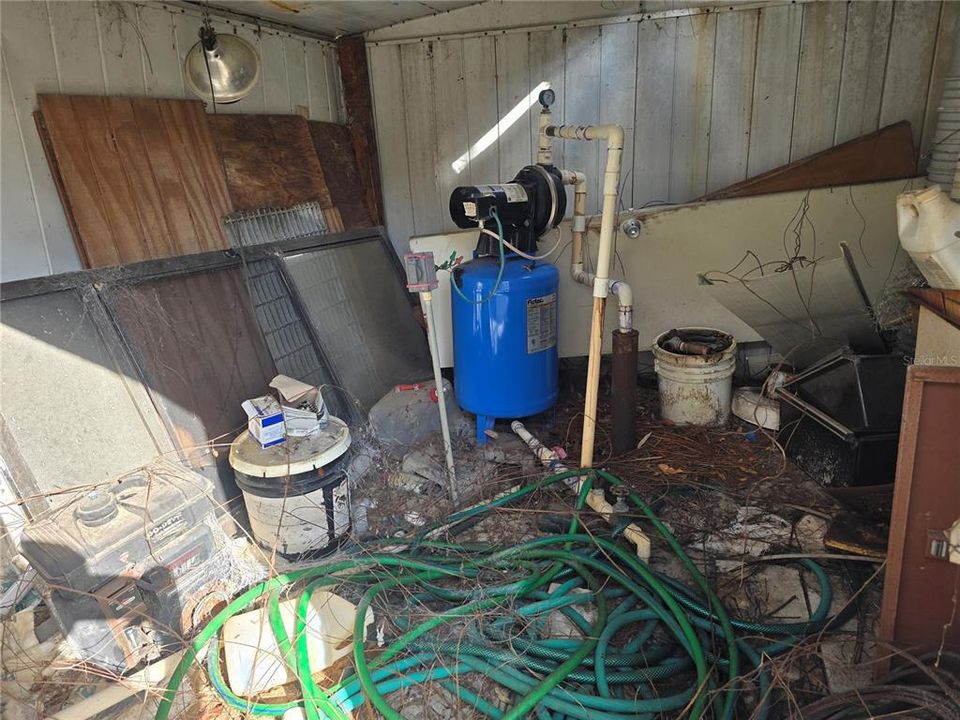 На продажу: $50,000 (1.05 acres)