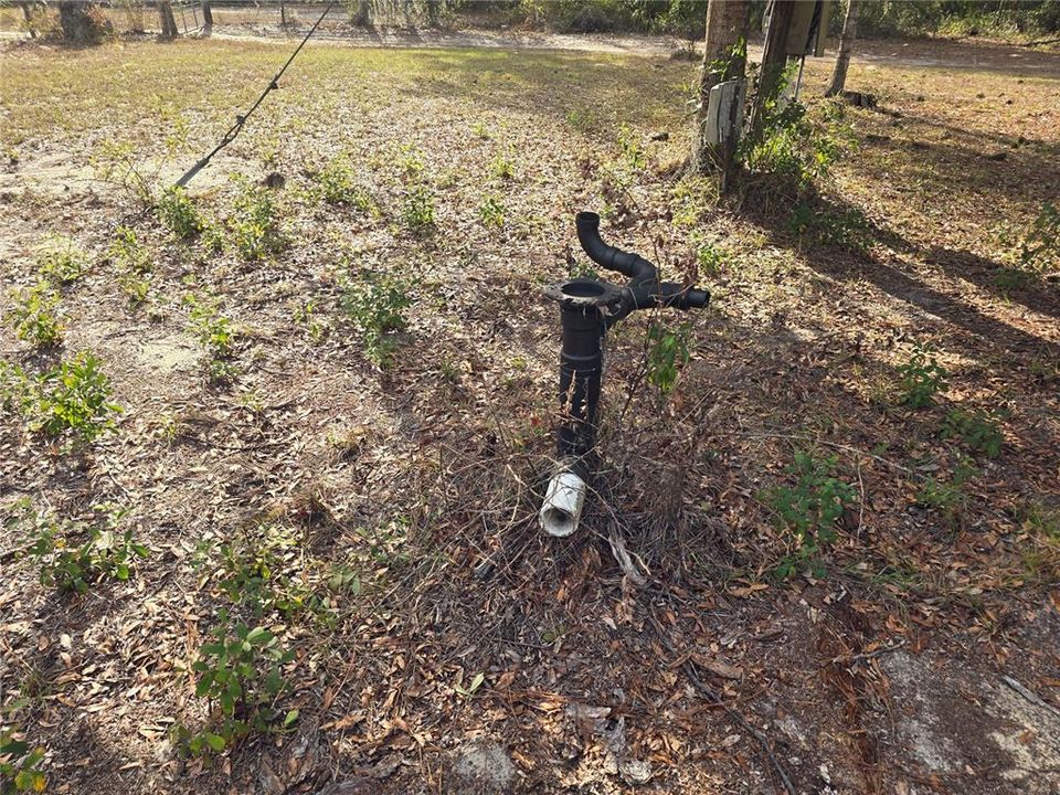 На продажу: $50,000 (1.05 acres)