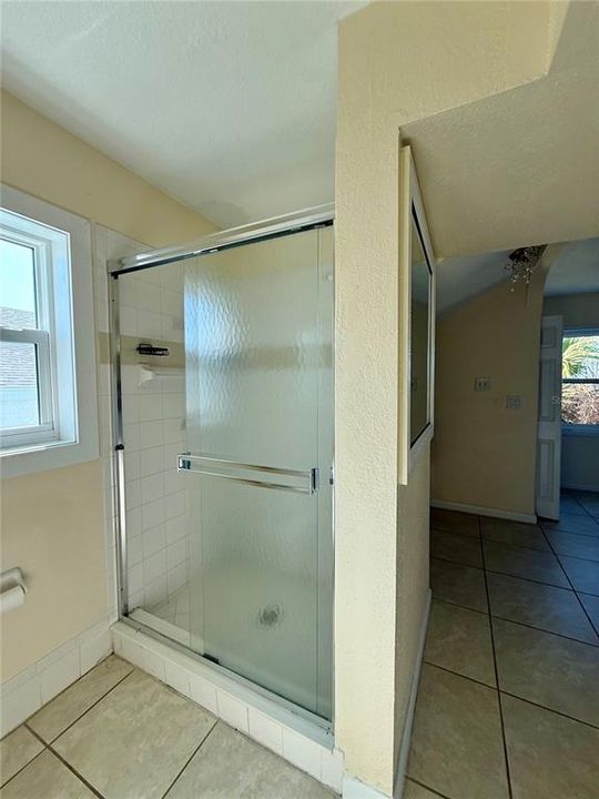 出租: $2,500 (3 贝兹, 2 浴室, 1650 平方英尺)