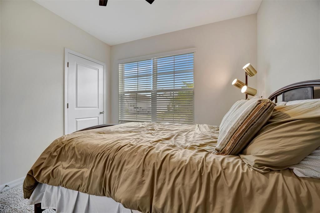 待售: $349,900 (4 贝兹, 2 浴室, 1846 平方英尺)