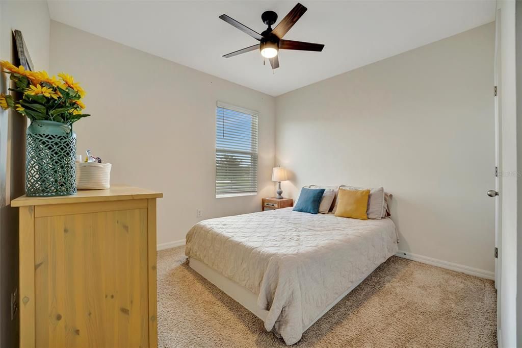 待售: $349,900 (4 贝兹, 2 浴室, 1846 平方英尺)