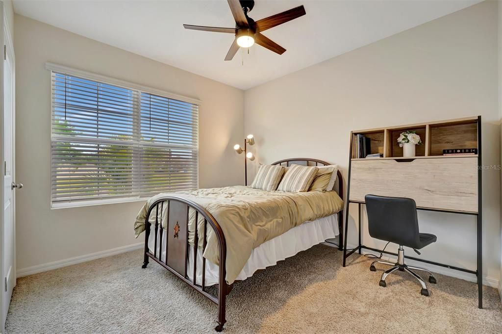 待售: $349,900 (4 贝兹, 2 浴室, 1846 平方英尺)