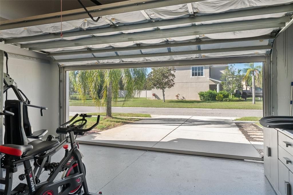 For Rent: $2,495 (3 beds, 2 baths, 2053 Square Feet)