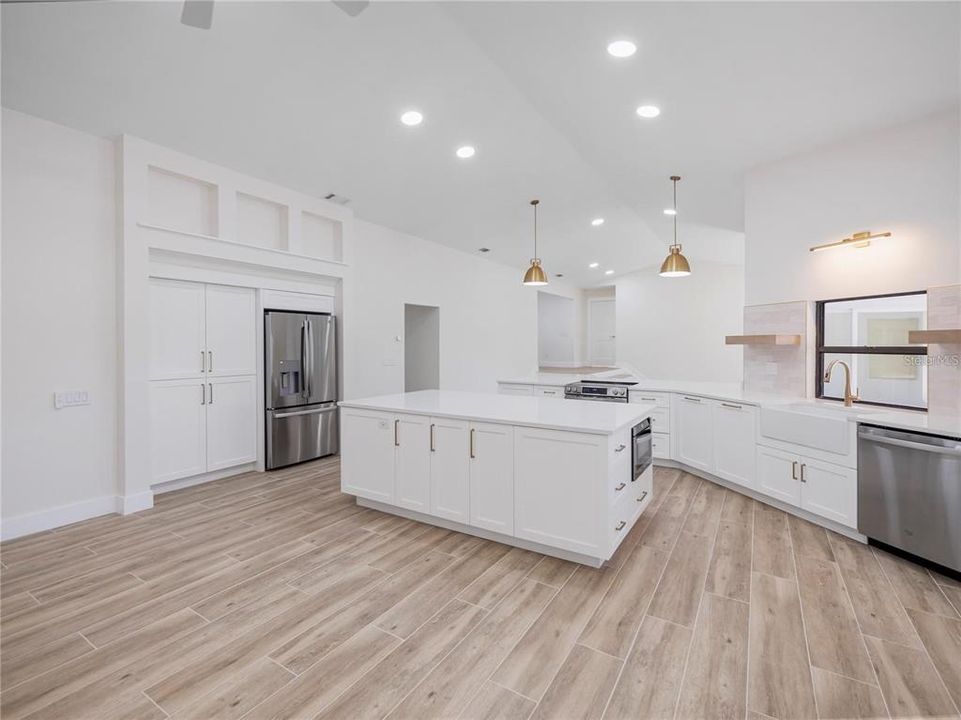 For Sale: $875,000 (4 beds, 3 baths, 2503 Square Feet)