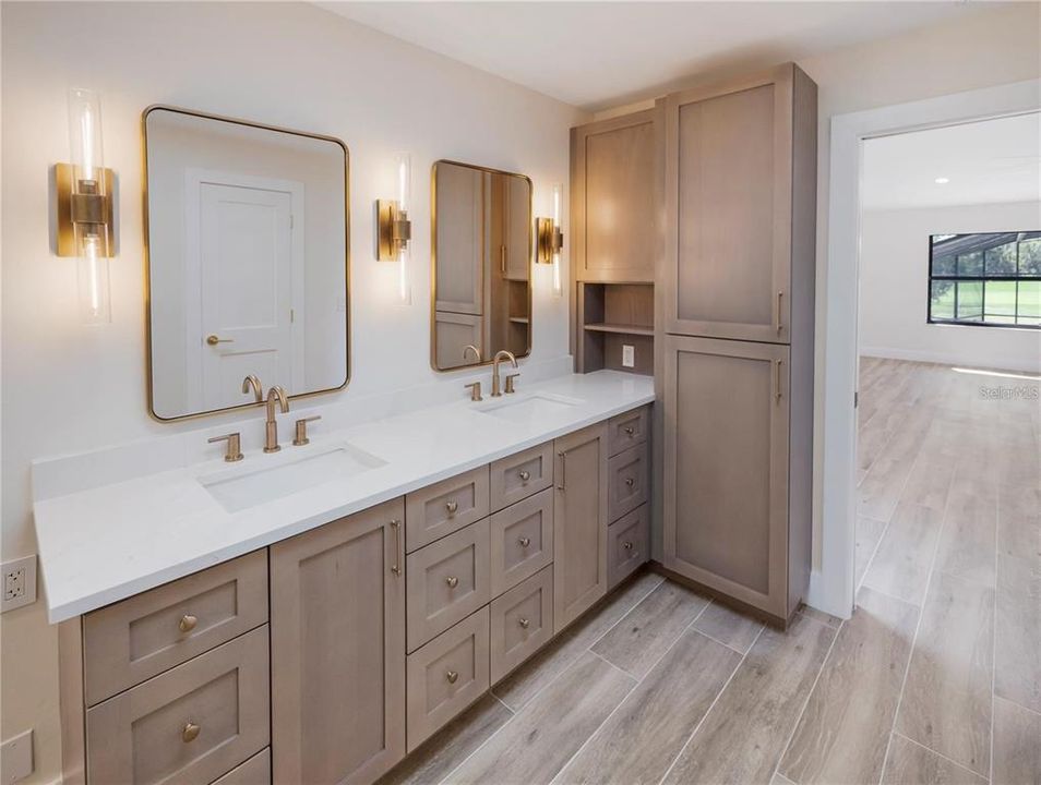 For Sale: $875,000 (4 beds, 3 baths, 2503 Square Feet)