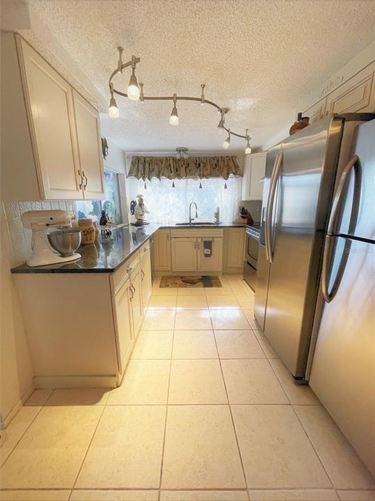 For Sale: $239,900 (3 beds, 2 baths, 1519 Square Feet)