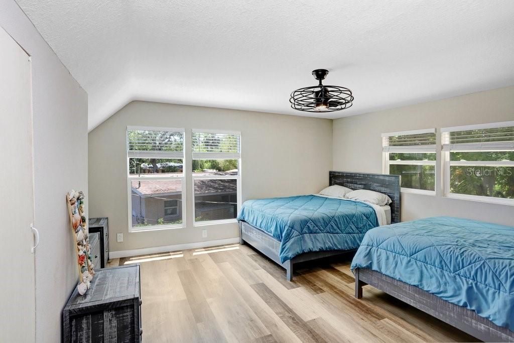 For Sale: $474,900 (4 beds, 2 baths, 2059 Square Feet)