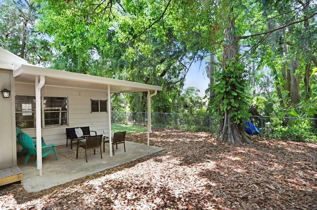 For Sale: $474,900 (4 beds, 2 baths, 2059 Square Feet)