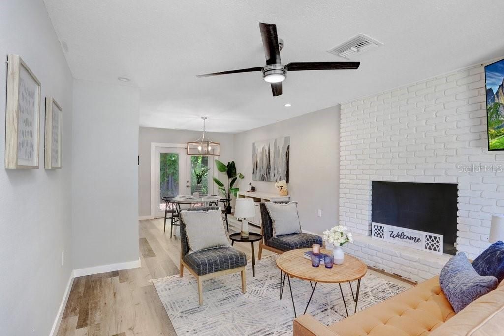 For Sale: $474,900 (4 beds, 2 baths, 2059 Square Feet)