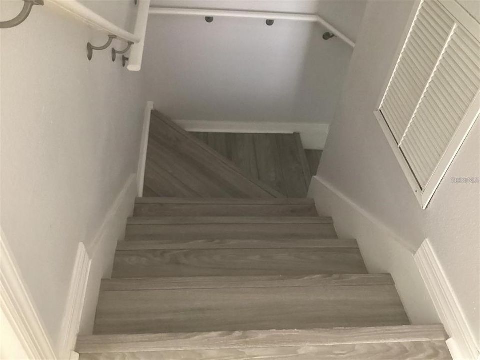 出租: $2,050 (3 贝兹, 2 浴室, 1588 平方英尺)