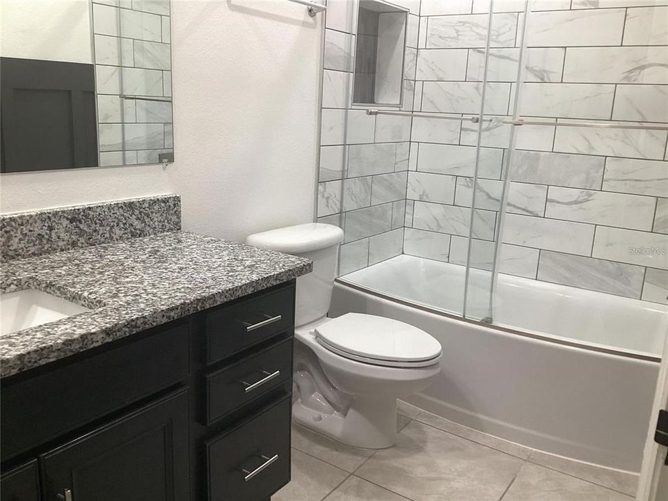 出租: $2,050 (3 贝兹, 2 浴室, 1588 平方英尺)