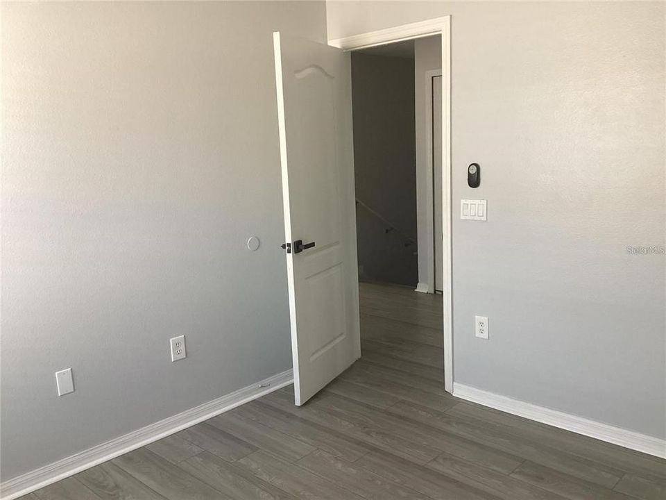 出租: $2,050 (3 贝兹, 2 浴室, 1588 平方英尺)