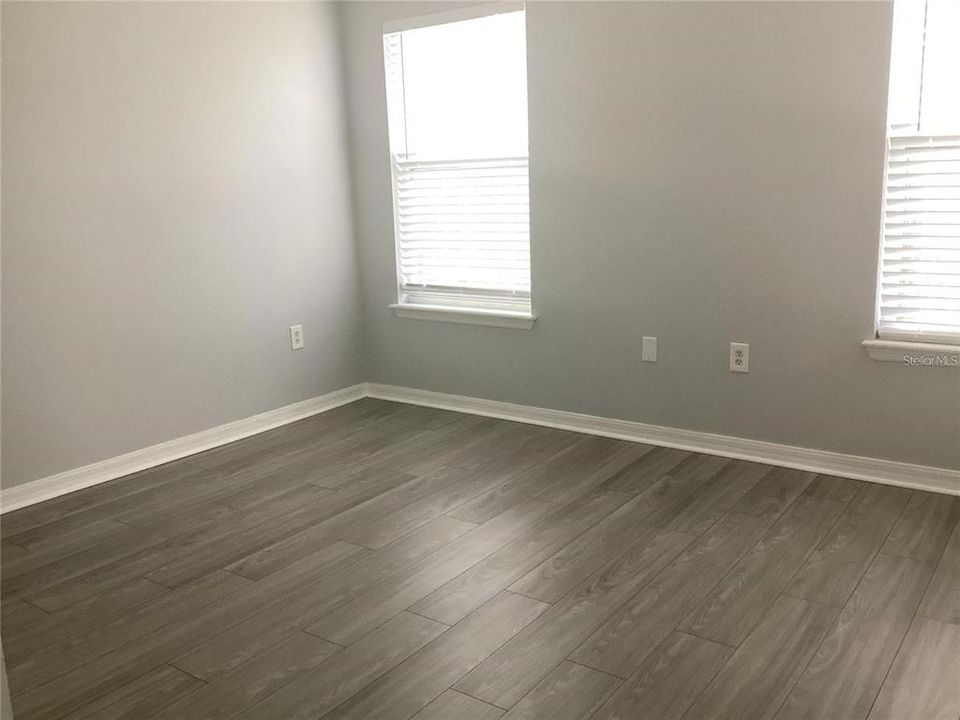 出租: $2,050 (3 贝兹, 2 浴室, 1588 平方英尺)