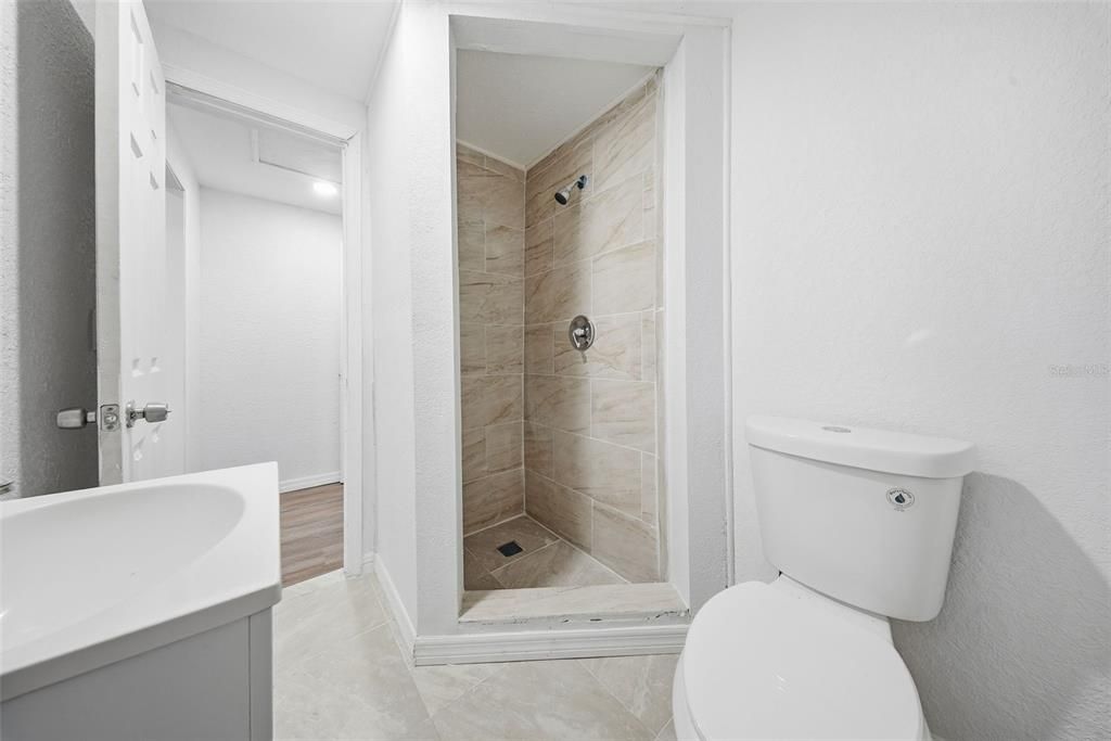 На продажу: $289,900 (3 спален, 2 ванн, 1059 Квадратных фут)