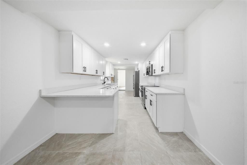 На продажу: $289,900 (3 спален, 2 ванн, 1059 Квадратных фут)