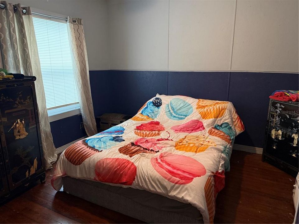 待售: $200,900 (3 贝兹, 1 浴室, 1142 平方英尺)