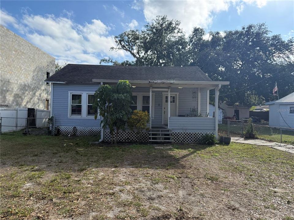 待售: $200,900 (3 贝兹, 1 浴室, 1142 平方英尺)