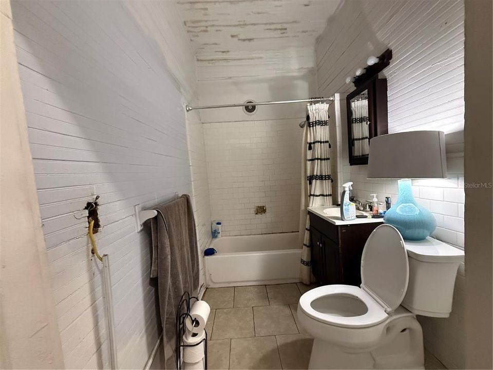 待售: $200,900 (3 贝兹, 1 浴室, 1142 平方英尺)