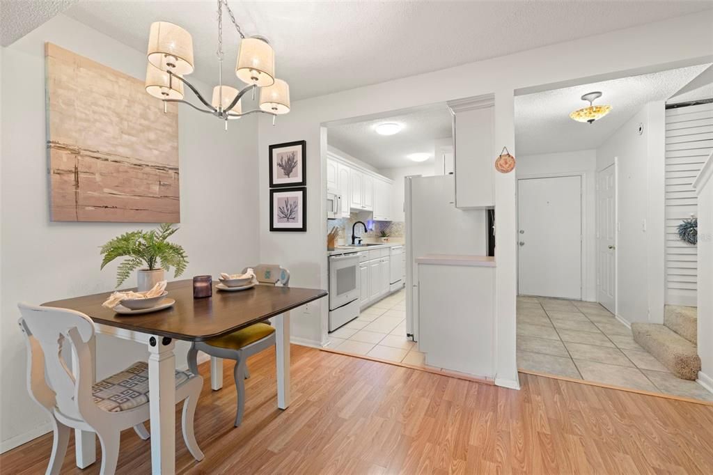 En Venta: $160,000 (2 camas, 1 baños, 993 Pies cuadrados)