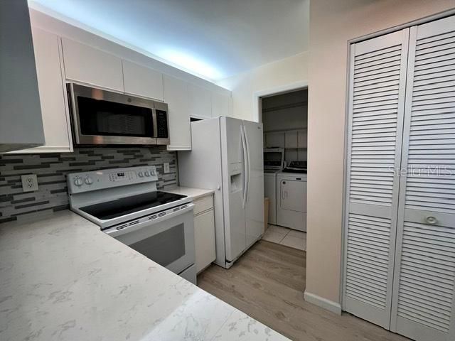 待售: $159,900 (2 贝兹, 2 浴室, 1270 平方英尺)