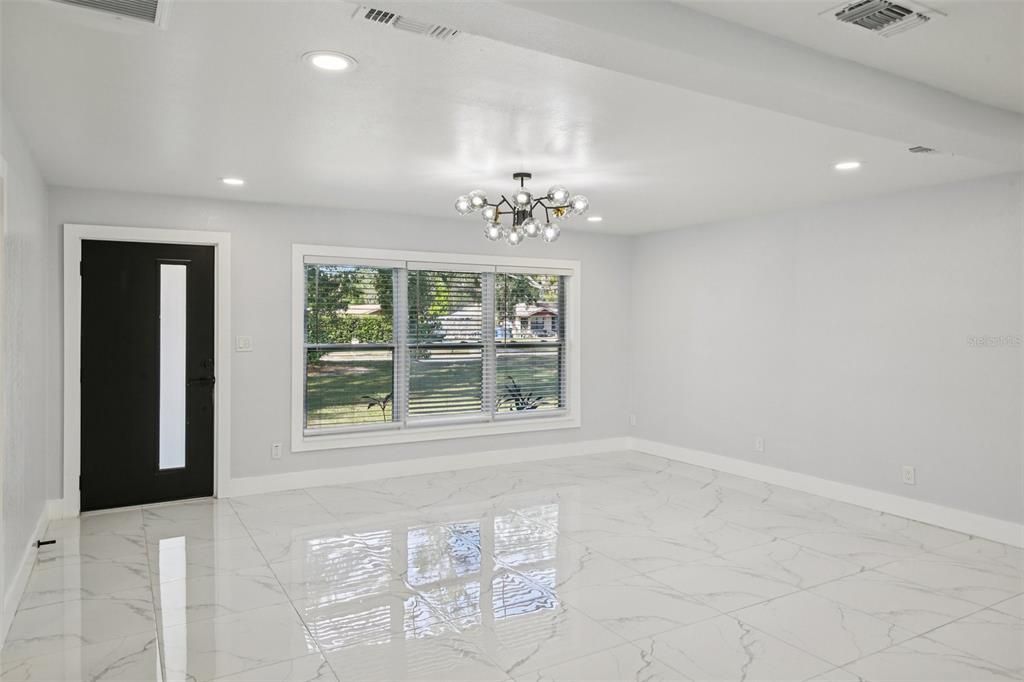 En Venta: $459,000 (3 camas, 2 baños, 1651 Pies cuadrados)