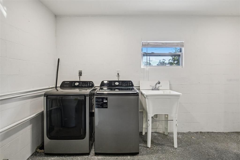 En Venta: $459,000 (3 camas, 2 baños, 1651 Pies cuadrados)