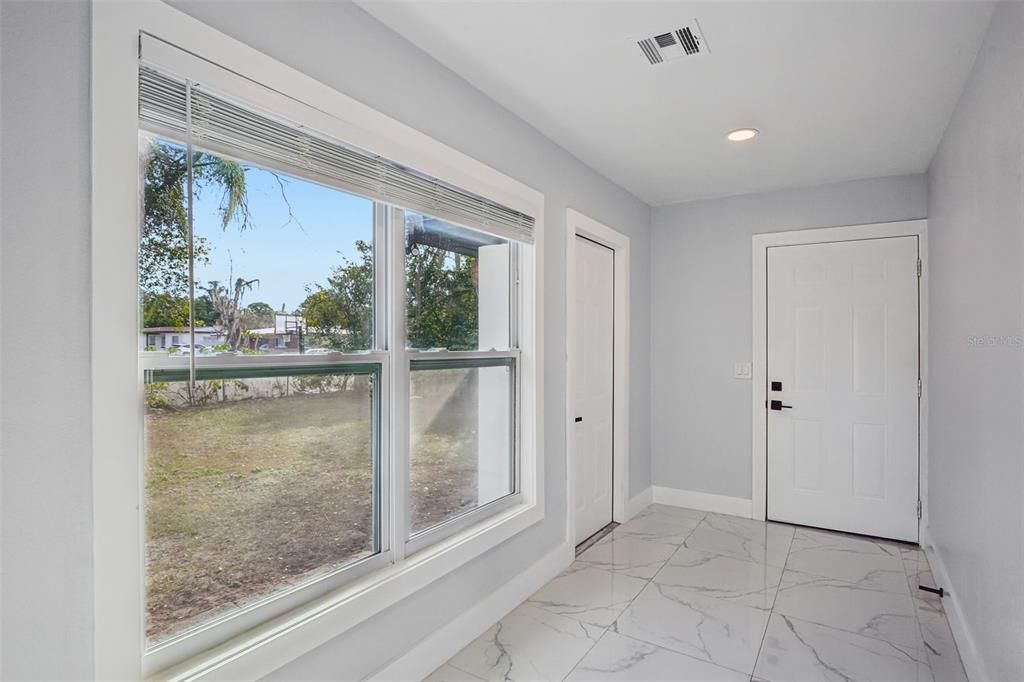 En Venta: $459,000 (3 camas, 2 baños, 1651 Pies cuadrados)