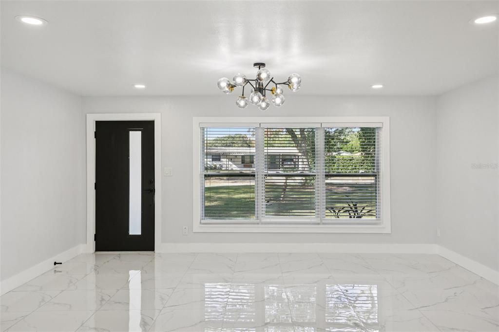 En Venta: $459,000 (3 camas, 2 baños, 1651 Pies cuadrados)