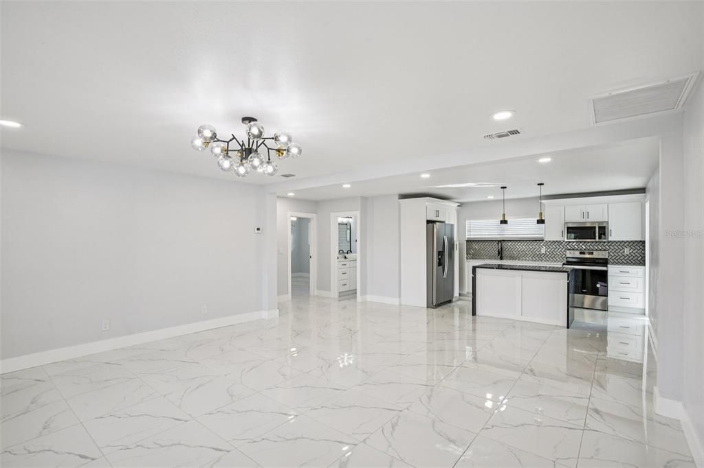 En Venta: $459,000 (3 camas, 2 baños, 1651 Pies cuadrados)