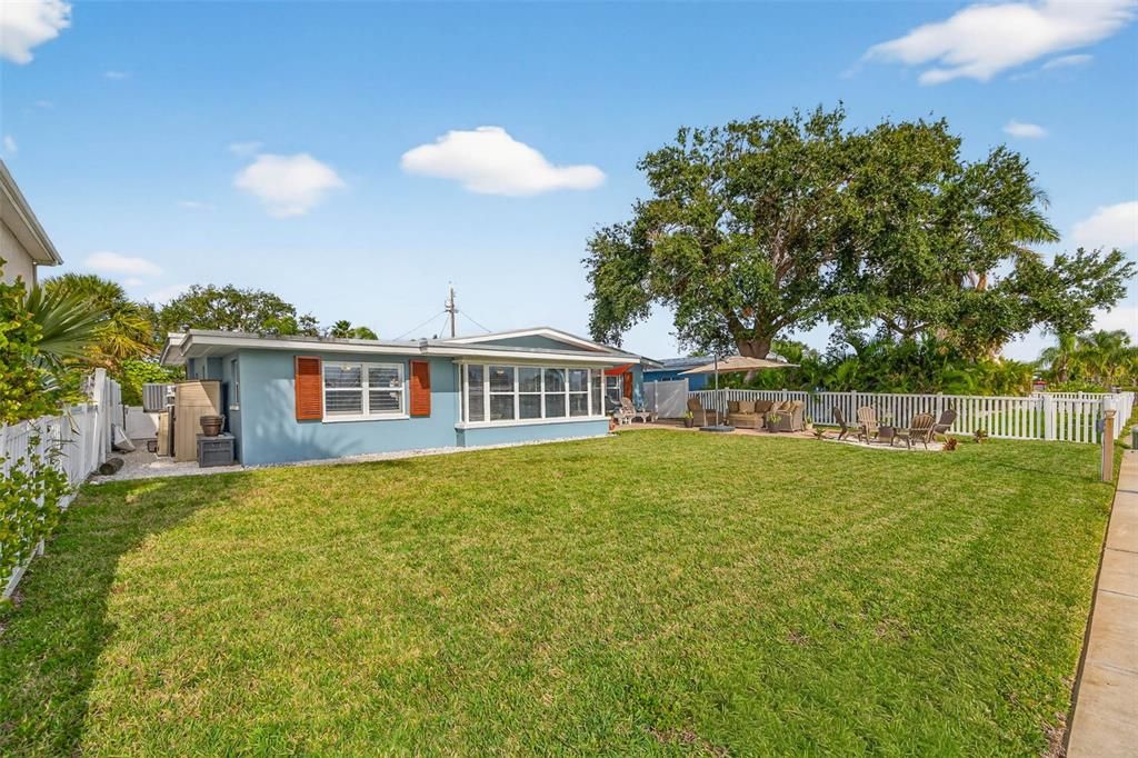 На продажу: $1,250,000 (3 спален, 2 ванн, 1552 Квадратных фут)